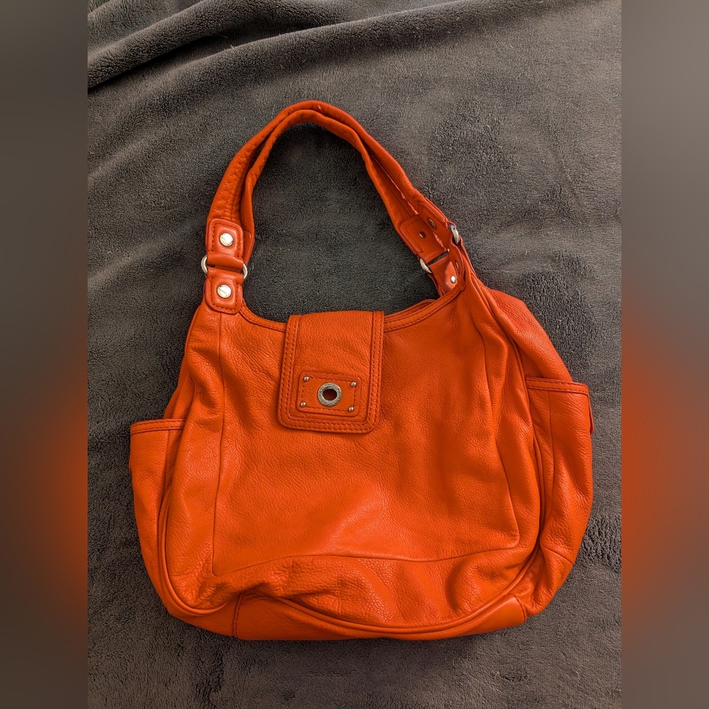 Marc By Marc Jacobs Turnlock Tobo Leather Bag Purse